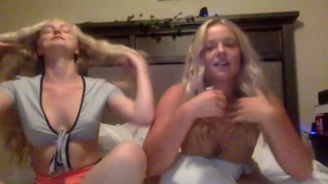 Peachezzs 02-08-2021 Cam 